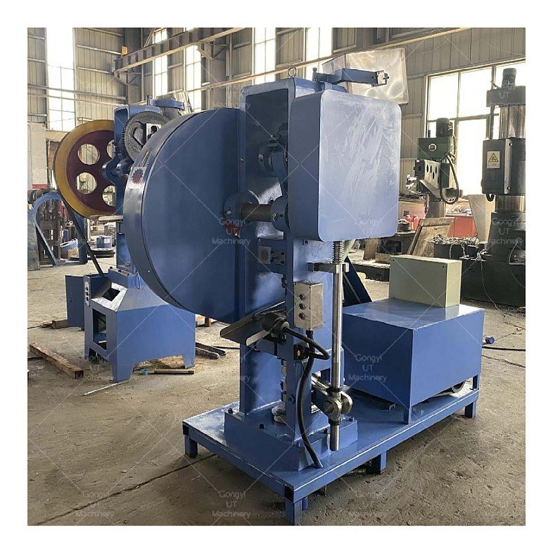 退屈な風呂にさよならを言う 浴塩の泡 蒸気のある子供 バス爆弾プレス機