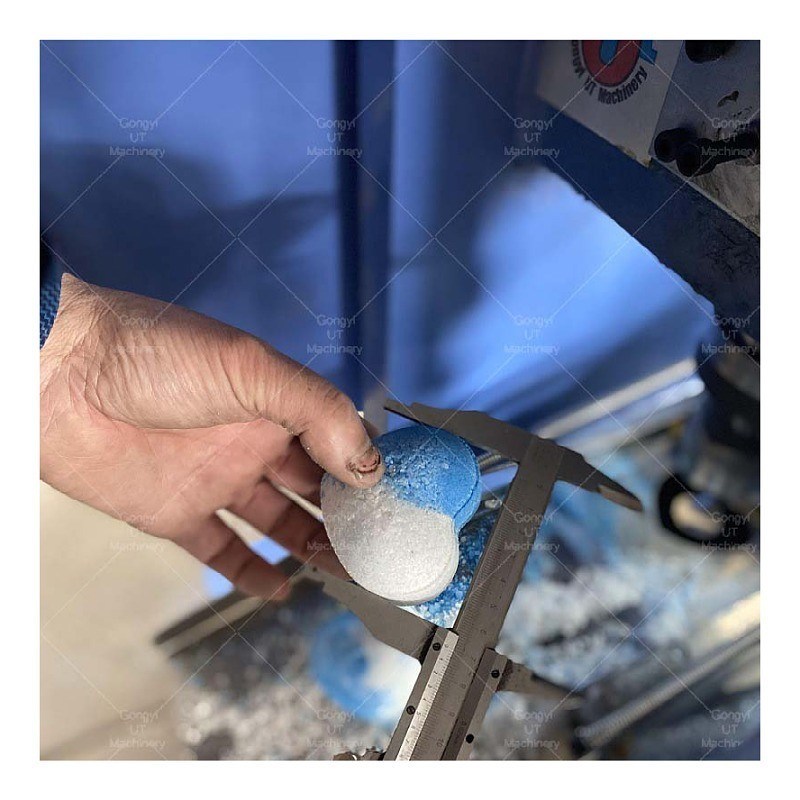 60mm 産業用 全自動 小型 70mm 浴爆弾 ホテル用 プレス機 体重 55kg