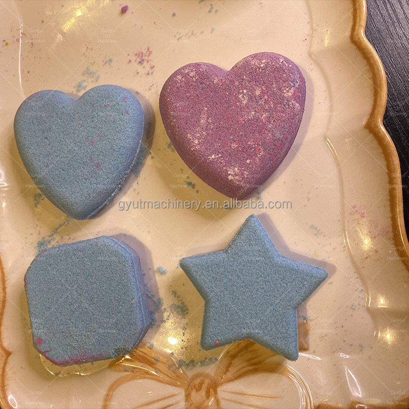 簡単に操作できる シャボンバーを押す バスボムプレス機