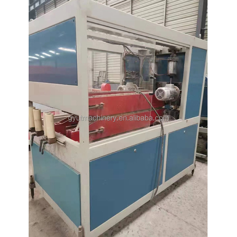 65/132 プラスチック加工用の二重コーンパイプ製造機械 中古 20mx2.5mx2.2m