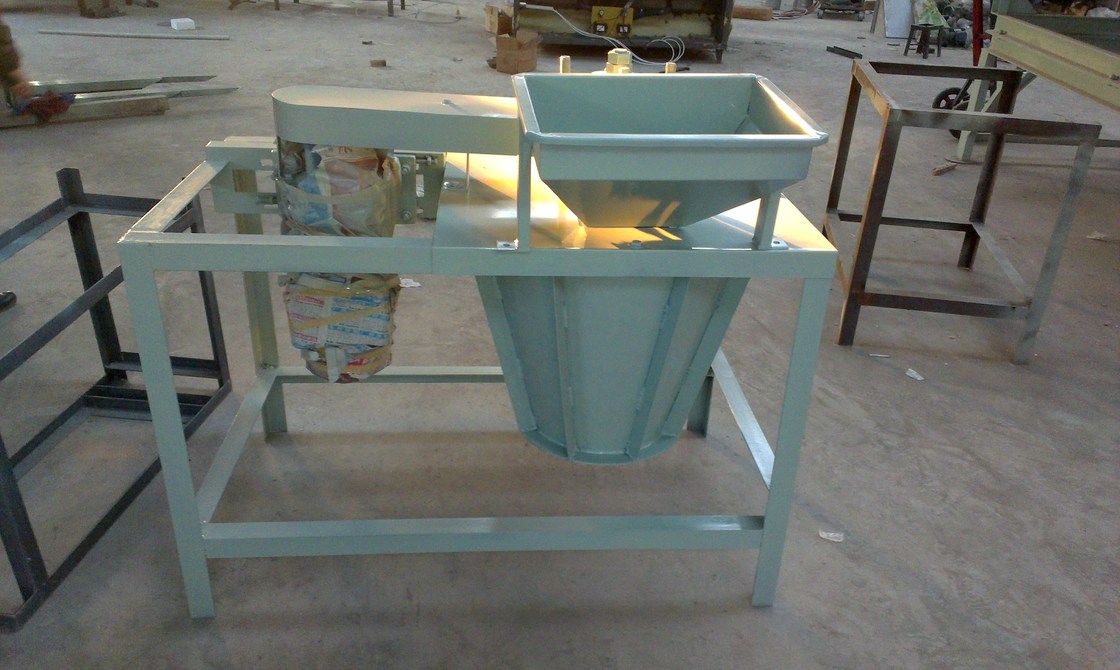 230 KG オートマティック ピーカン・カーネル・ピリング・マシン ノートノート・ピリング用のハード・シェル・クラッカー