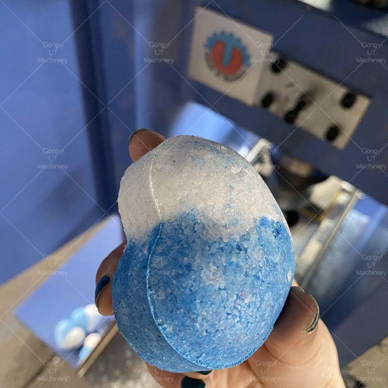 シャンプーバーの製造のための革命的な浴爆弾機械 Tel/Whatsapp 0086-18236968979