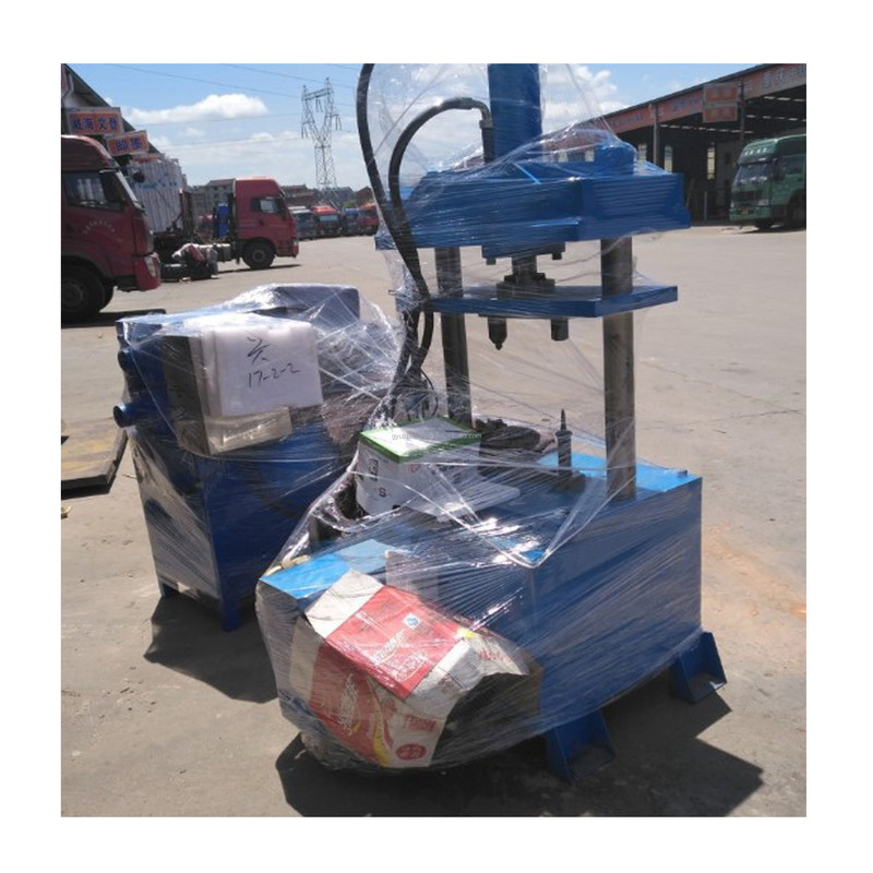 PLC制御の高出力ワイヤ回転ブラシ機 鉄鋼ワイヤホイール生産