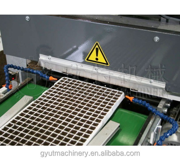 0.55-0.7ha/day 作業効率 トマトの種植に適した野菜種植機