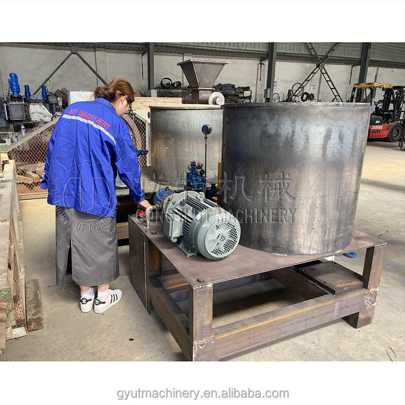 250~300kg/h 容量 廃棄紙板のための水力木材ブリケットプレスメーカー