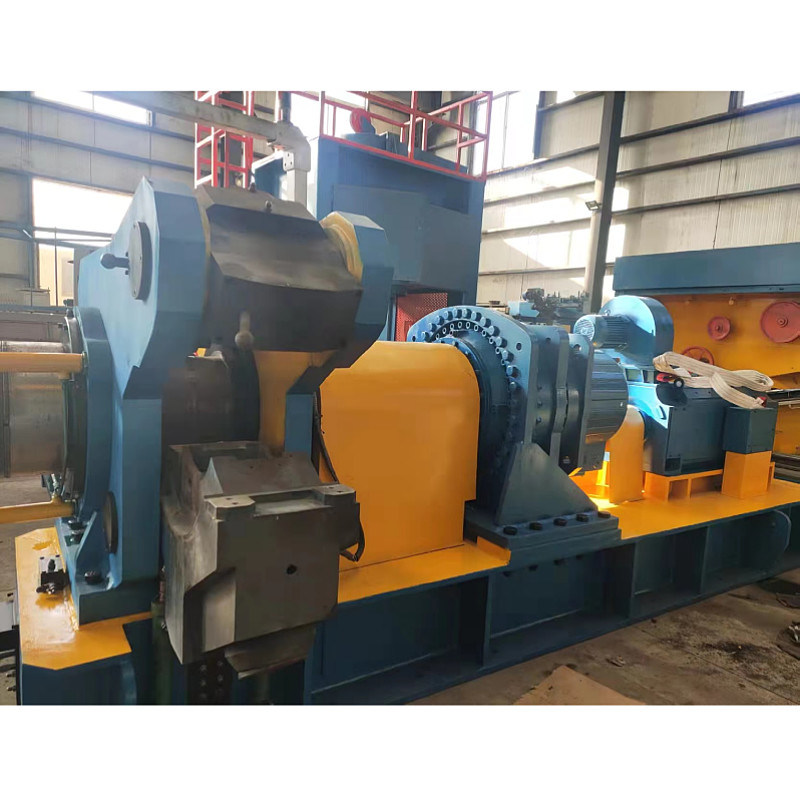 アルミ/銅のバスバー用外押し機械ライン 作業場27メートル